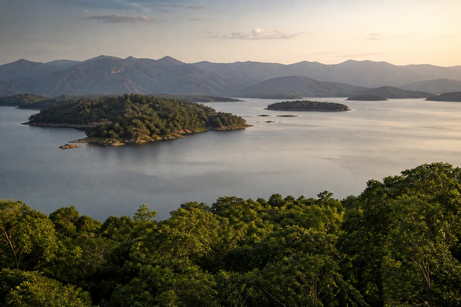 Open wilderness and water in Sri Lanka